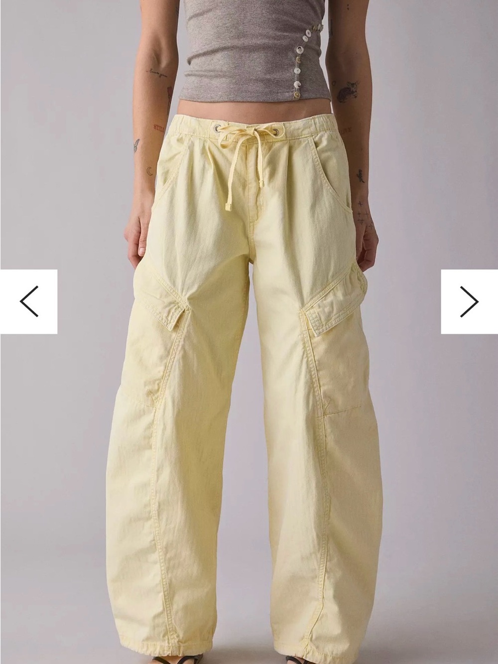 BDG Urban Outfitters - Station Cocoon Baggy Barrel Leg Cargo Pants